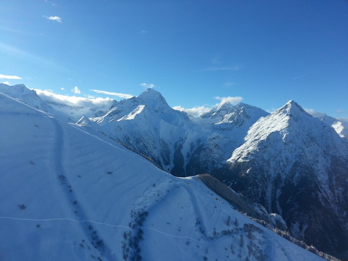 Отель Le Relais Des Ecrins Saint-Christophe-en-Oisans Экстерьер фото