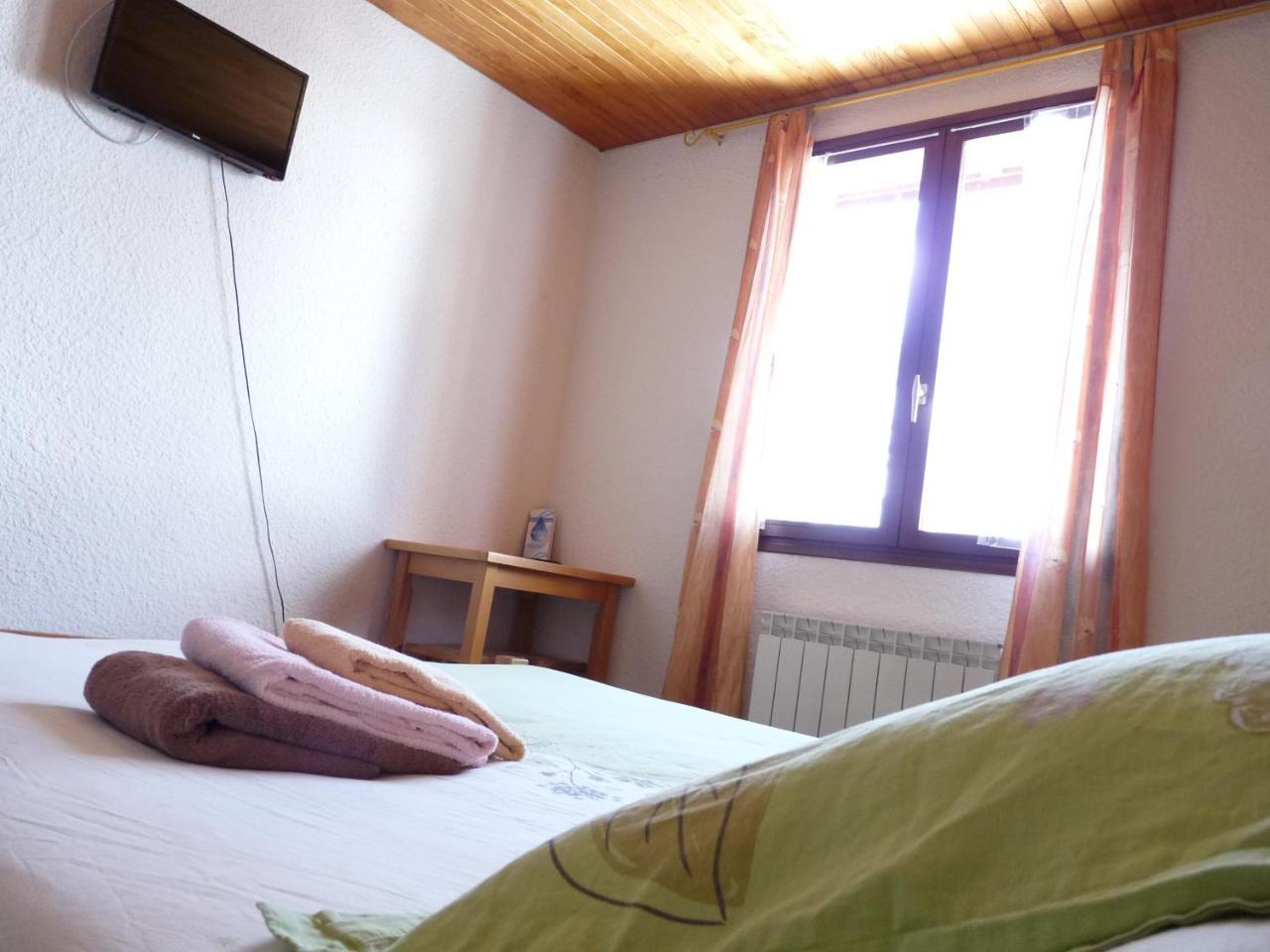 Отель Le Relais Des Ecrins Saint-Christophe-en-Oisans Экстерьер фото